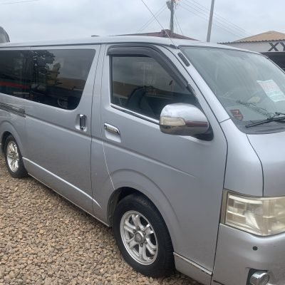 Nissan Mini Bus